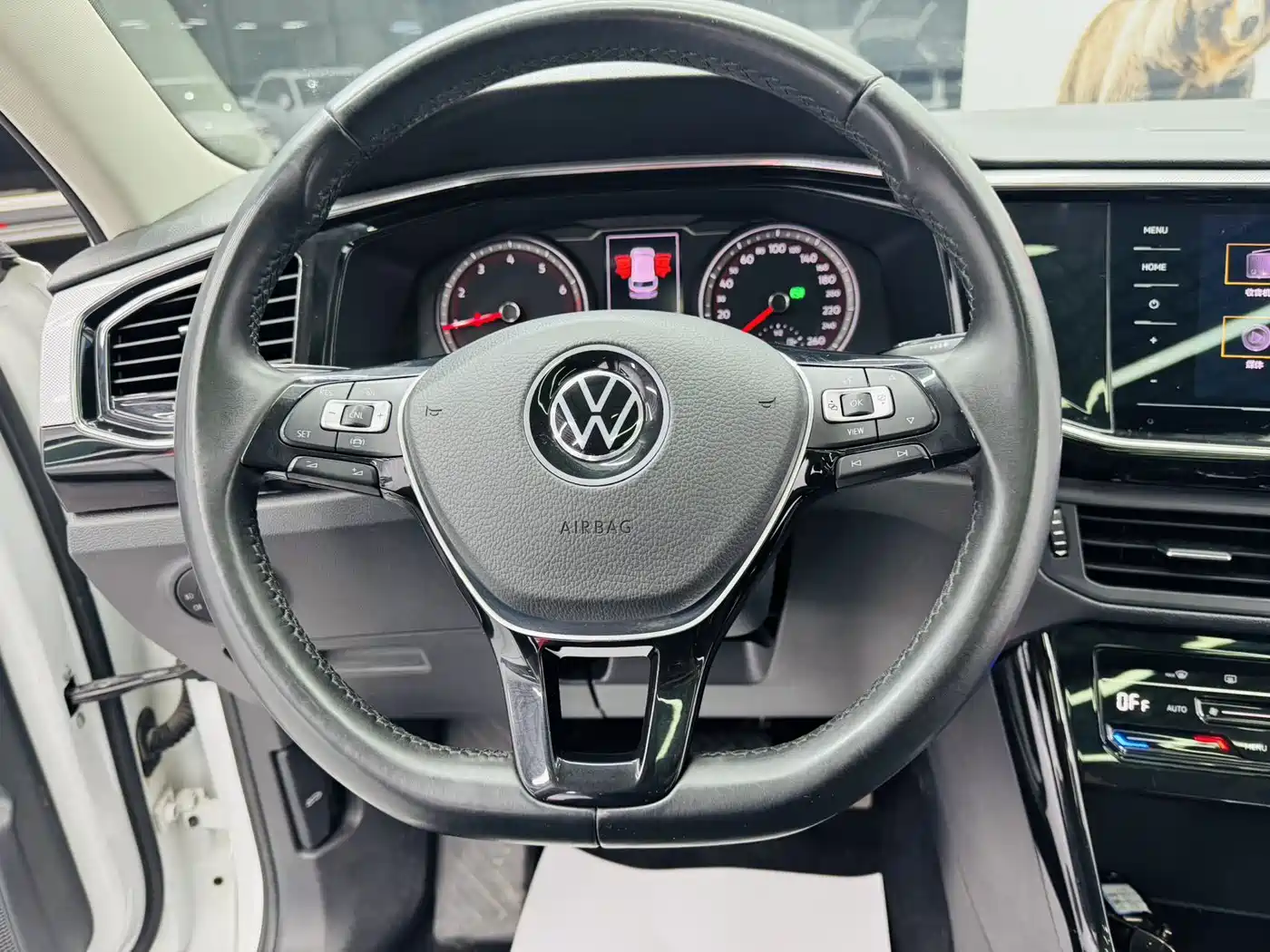 Volkswagen Tayron 2021 280TSI 2WD Luxury Smart Connect фото 8