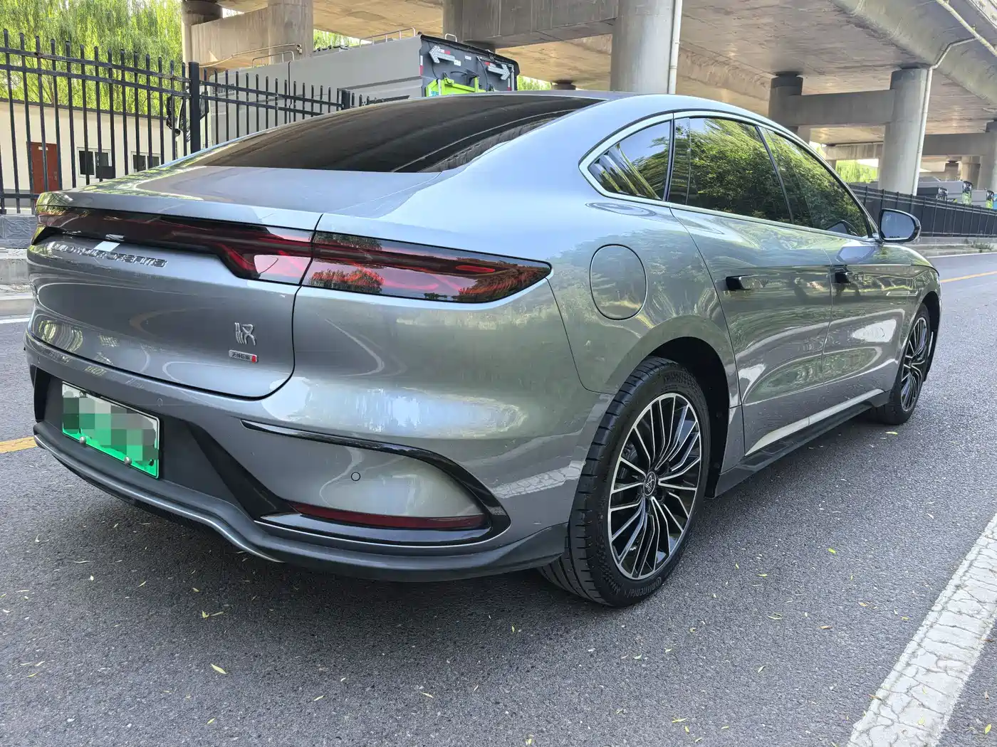BYD Han 2022 DM-i 121KM Premium Edition фото 4
