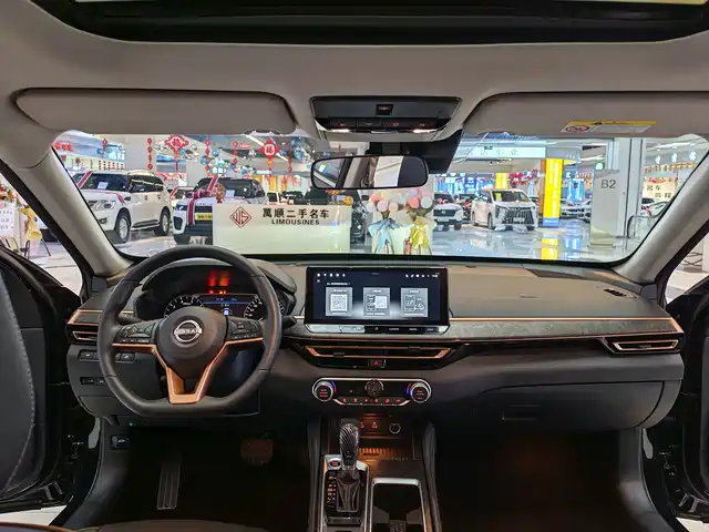 Nissan Teana 2025 2.0L SV Black Gold Edition — фото 5