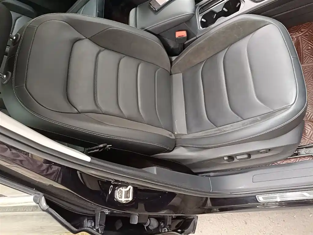 Volkswagen Tiguan L 2019 Facelift 280TSI Auto 2WD Panorama Comfort China VI фото 25