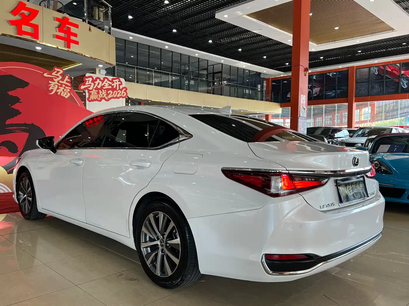 Lexus ES 2018 260 Excellence Edition China V фото 6