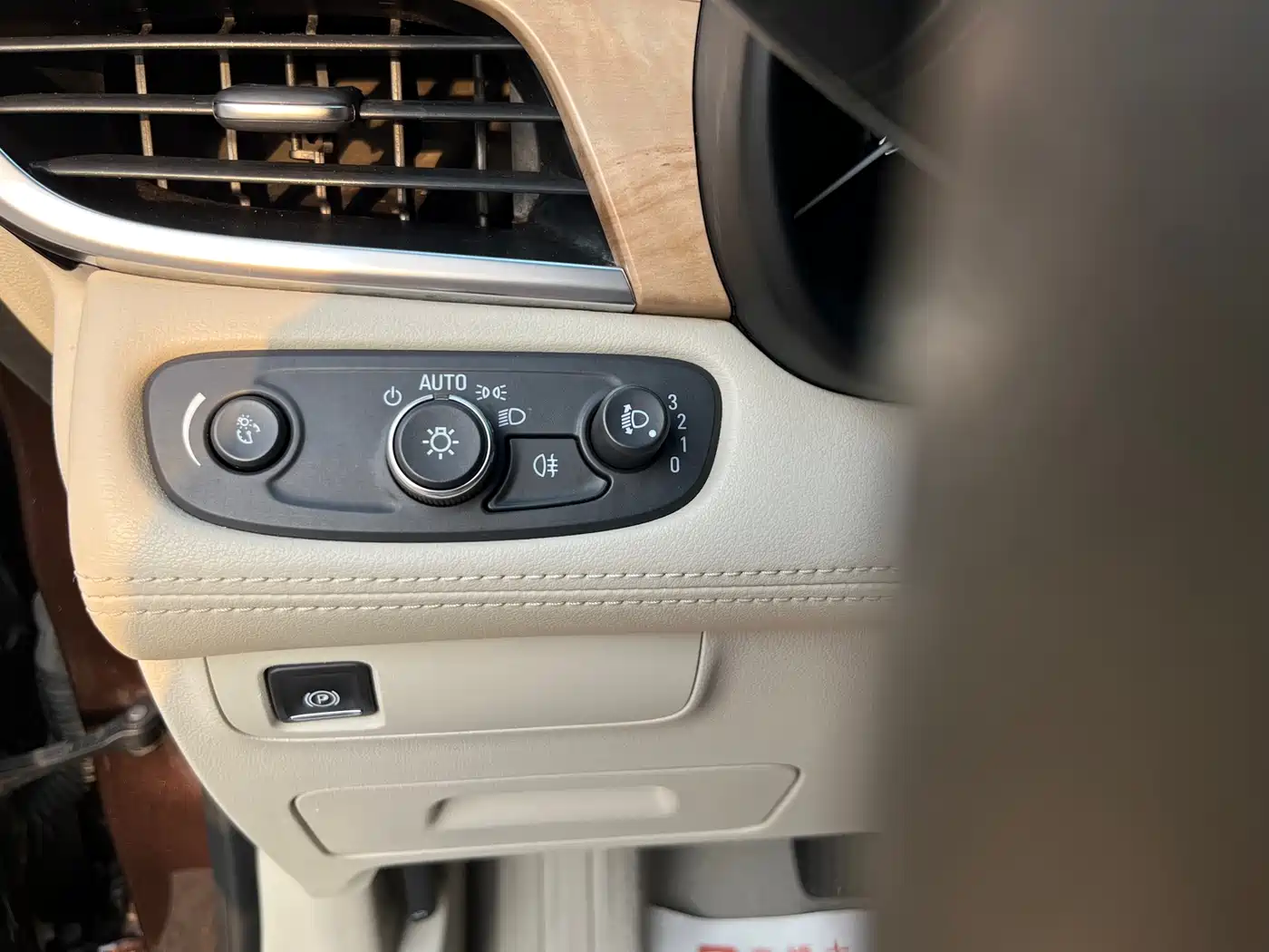 Buick GL8 2017 ES 28T Comfort Type China V фото 13