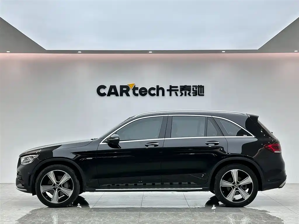 Mercedes-Benz GLC 2022 Facelift GLC 300 L 4MATIC Dynamic Collector's Edition фото 2