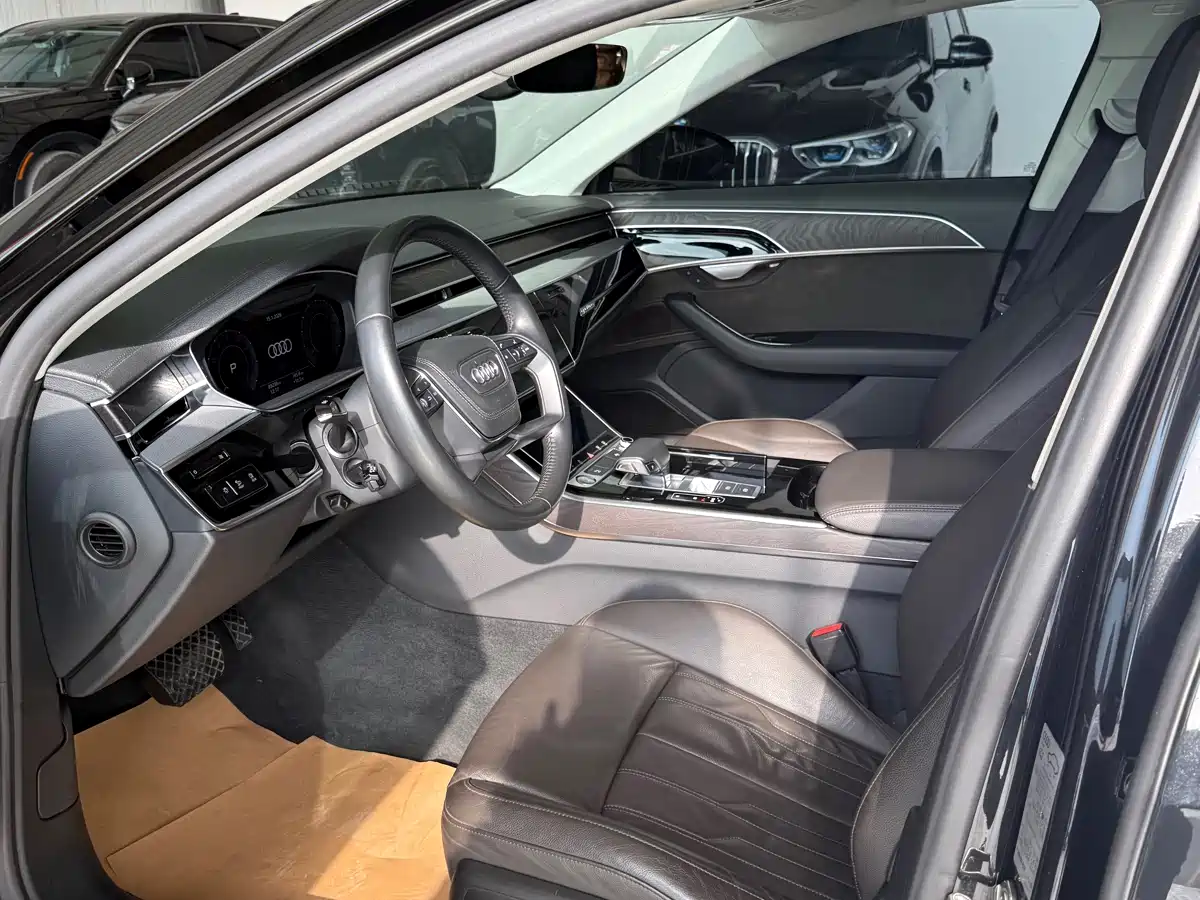 Audi A8 2018 A8L 55 TFSI quattro Launch Elite фото 7