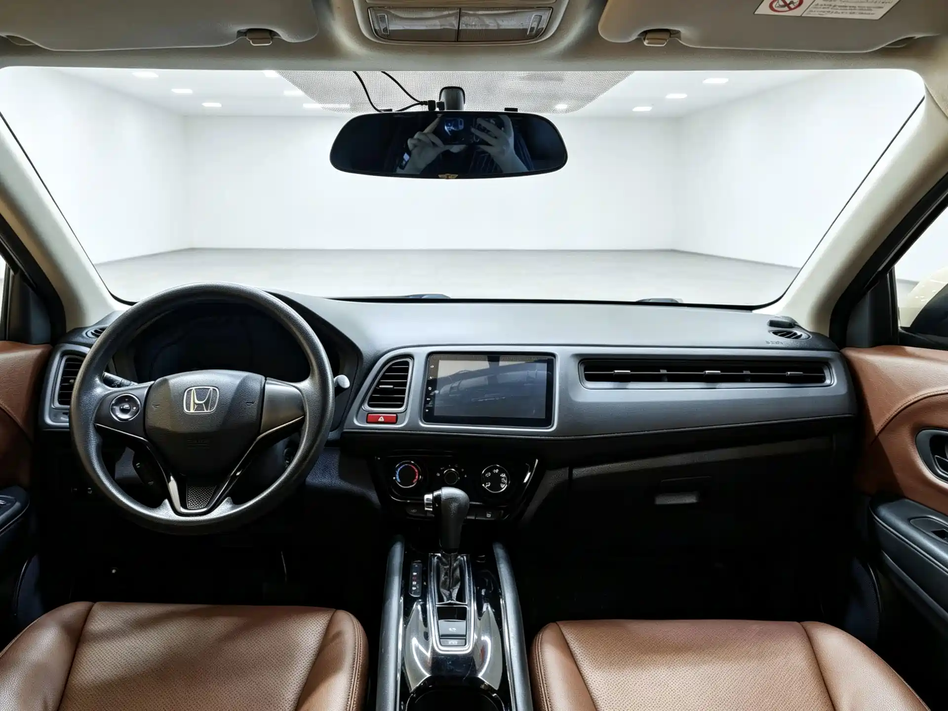 Photo 8 - Honda Vezel