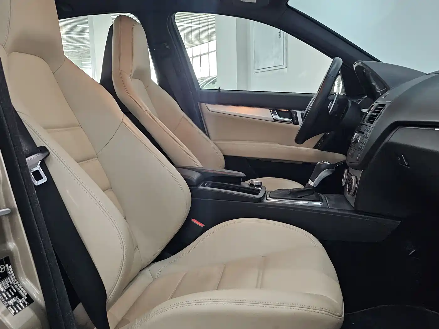 Mercedes-Benz C-Class AMG 2009 AMG C 63 Dynamic фото 13