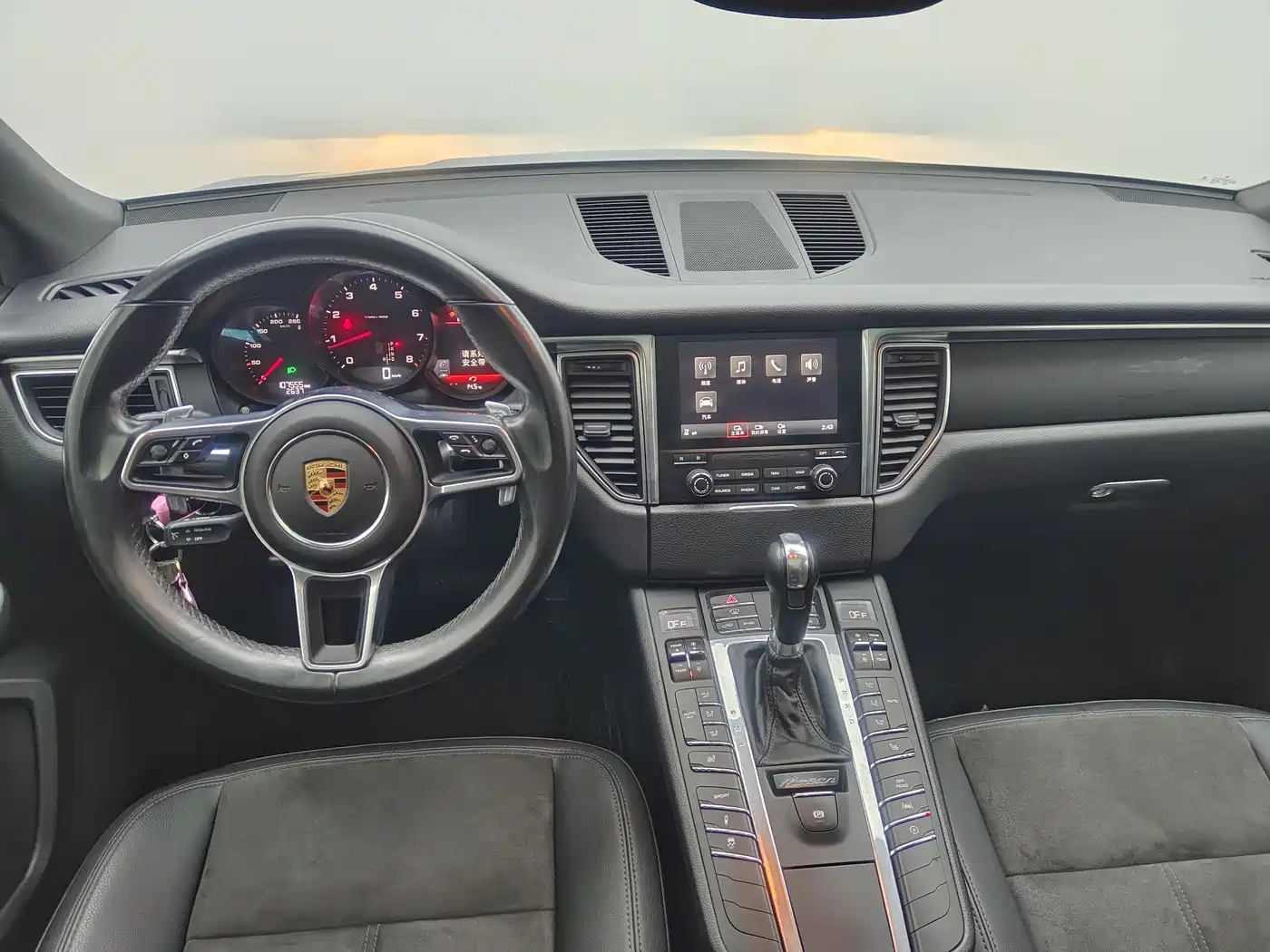 Porsche Macan 2017 Macan 2.0T фото 10
