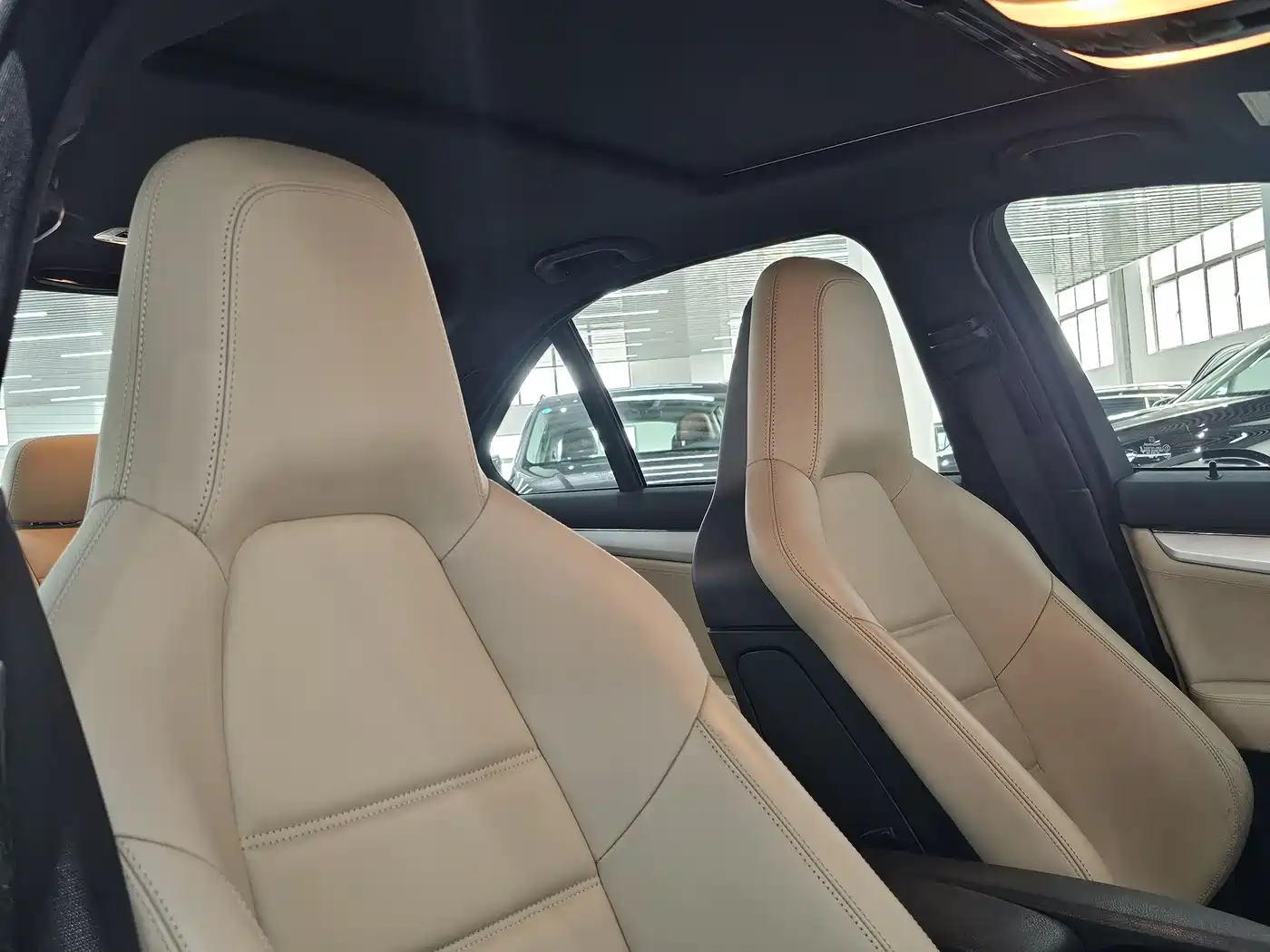 Mercedes-Benz C-Class AMG 2009 AMG C 63 Dynamic фото 12