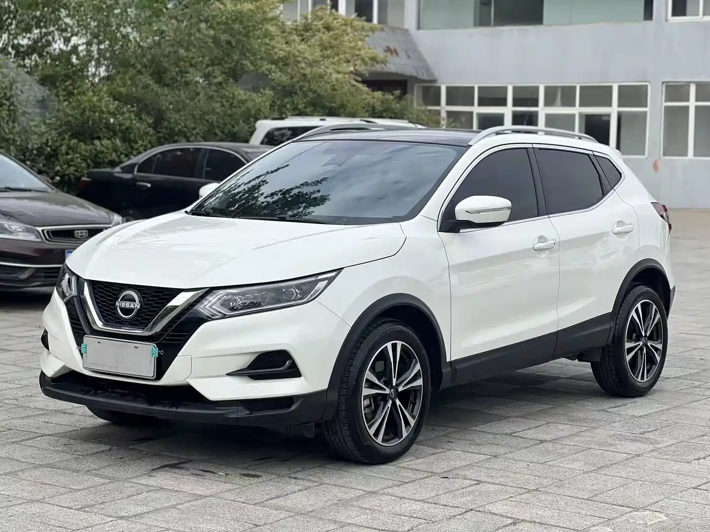 Nissan Qashqai 2023 Model Classic 2.0L CVT XV Comfort