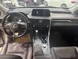 Фото 14 - Lexus RX