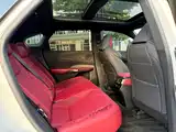 Фото 9 - Lexus RX