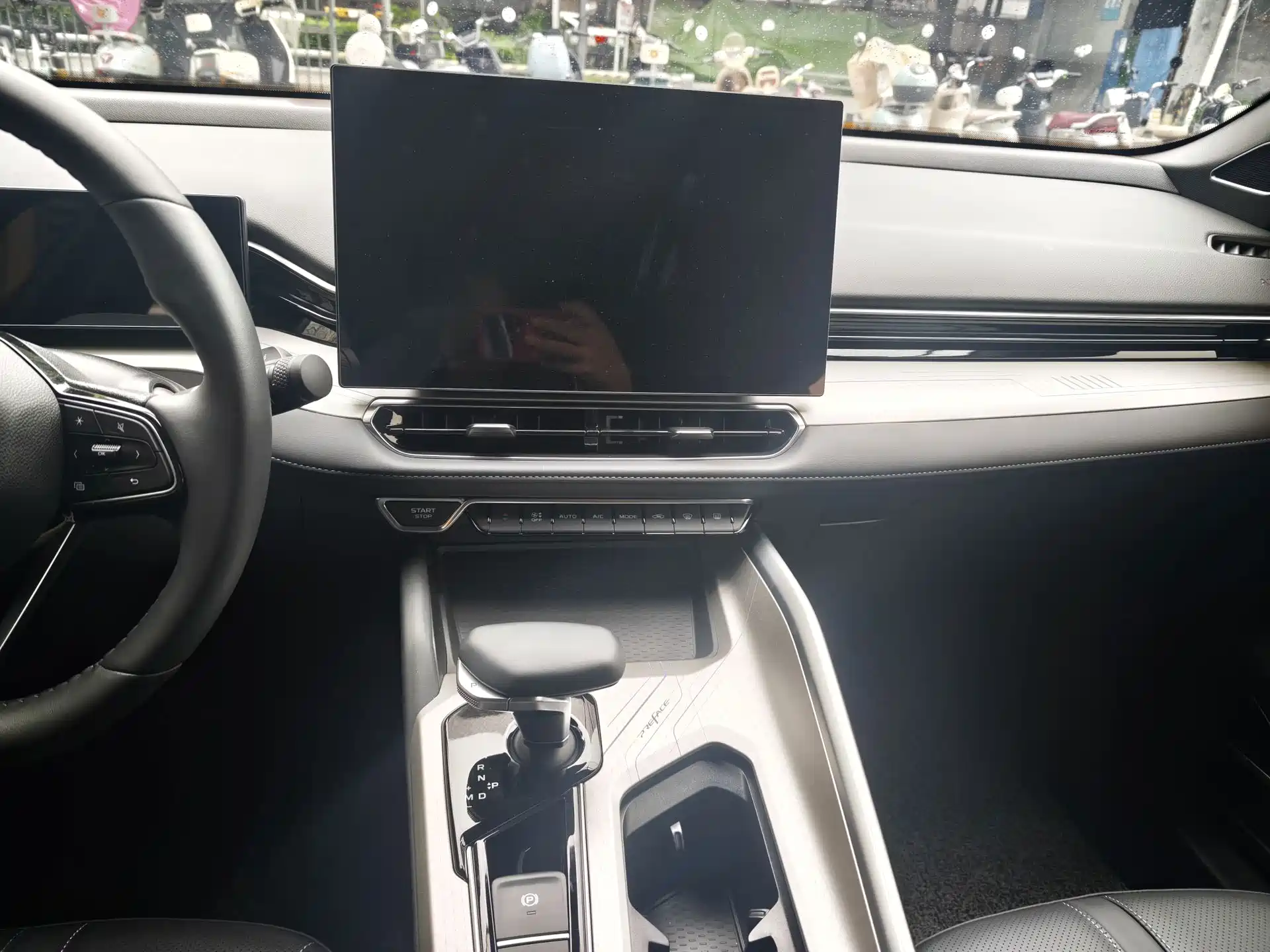 Фото 8 - Geely Preface