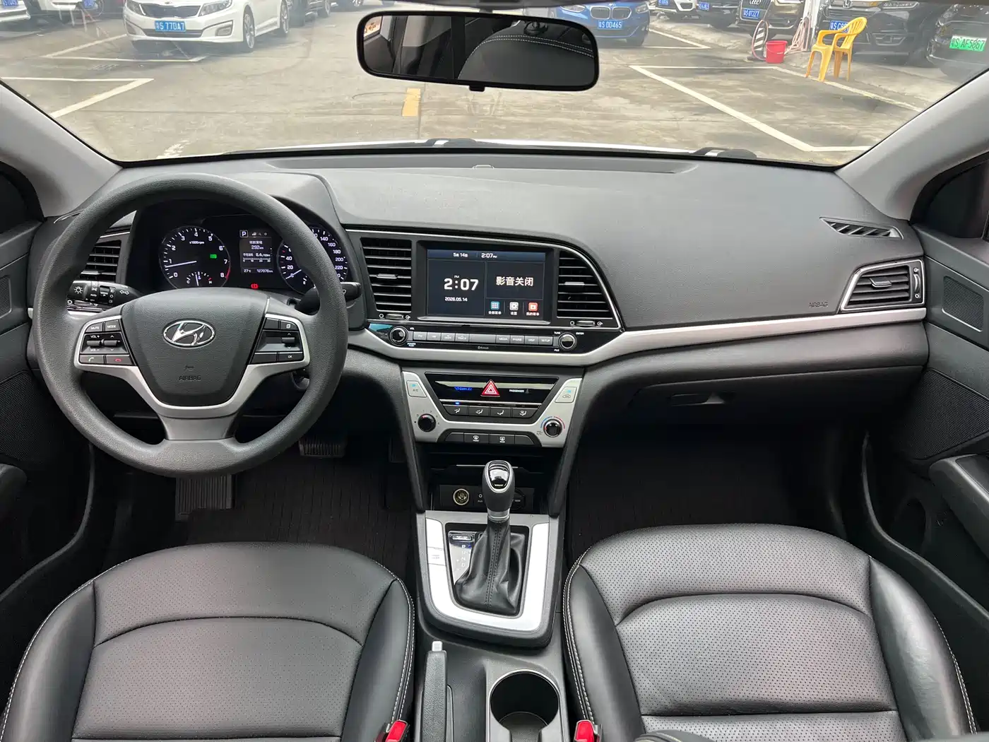 Hyundai Elantra 2016 Model 1.6L Automatic Smart Elite фото 6