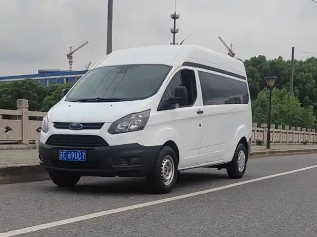 Ford Transit 2019 2019 2.0T Diesel Multi-Purpose Commercial Vehicle Medium Wheelbase Medium Roof 6-Seater China VI