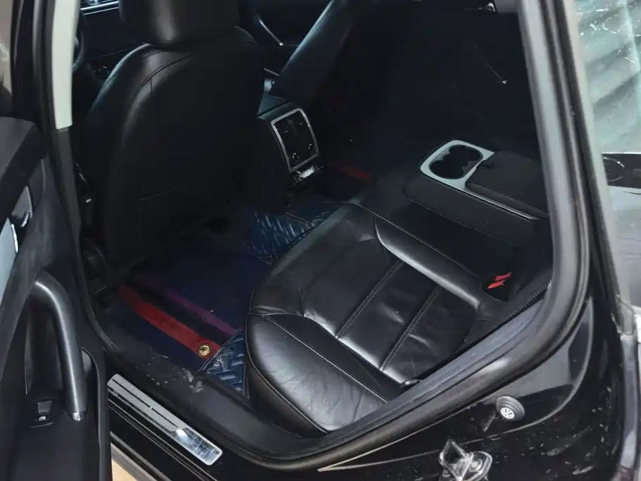 Volkswagen Passat 2012 2011 1.8TSI Automatic Premium Edition