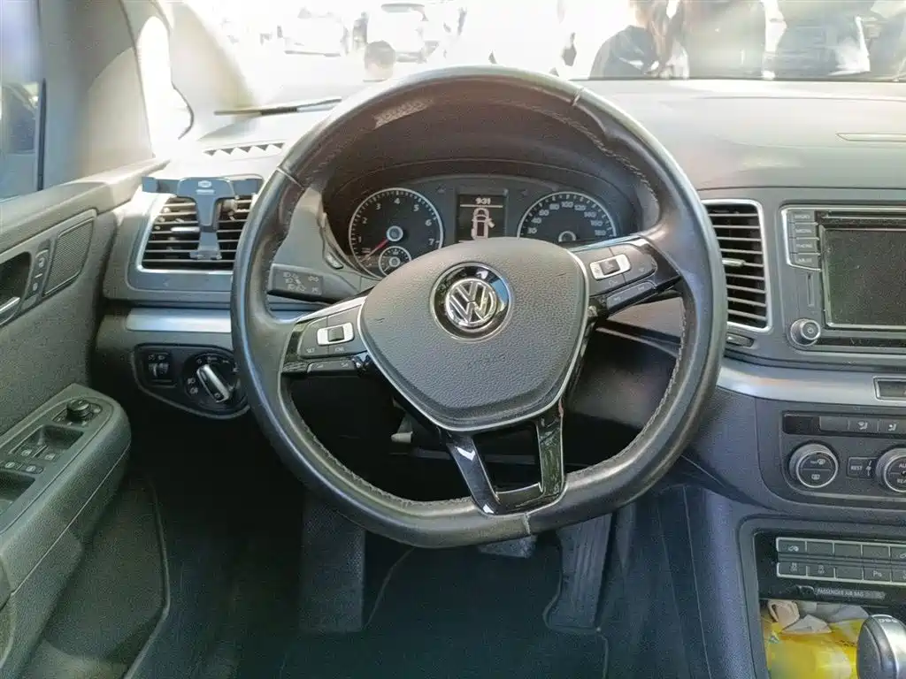 Volkswagen Sharan 2016 380TSI Comfort 7-seater фото 3