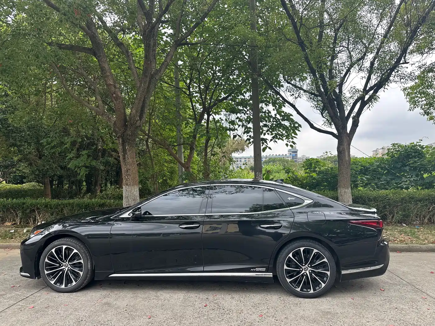Lexus LS 2022 2021 500h Executive Edition