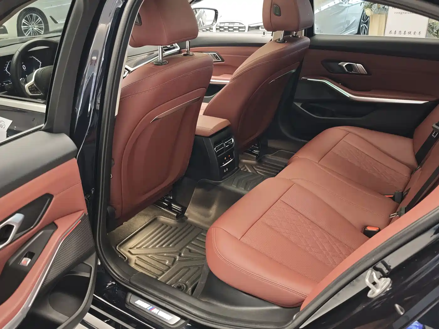 BMW 3 Series 2023 325Li M Sport Package фото 13