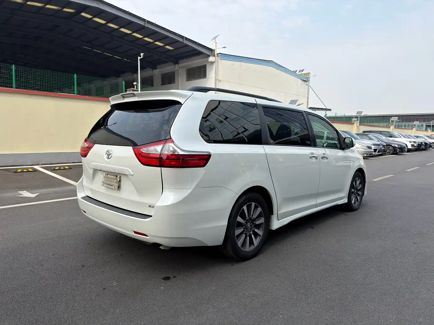 Toyota Sienna 2015 3.5L 2WD L фото 13