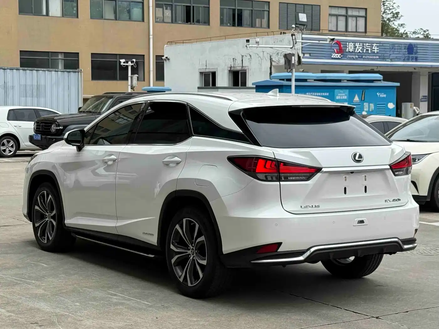 Lexus RX 2020 450h 4WD Elegance Edition China VI фото 9