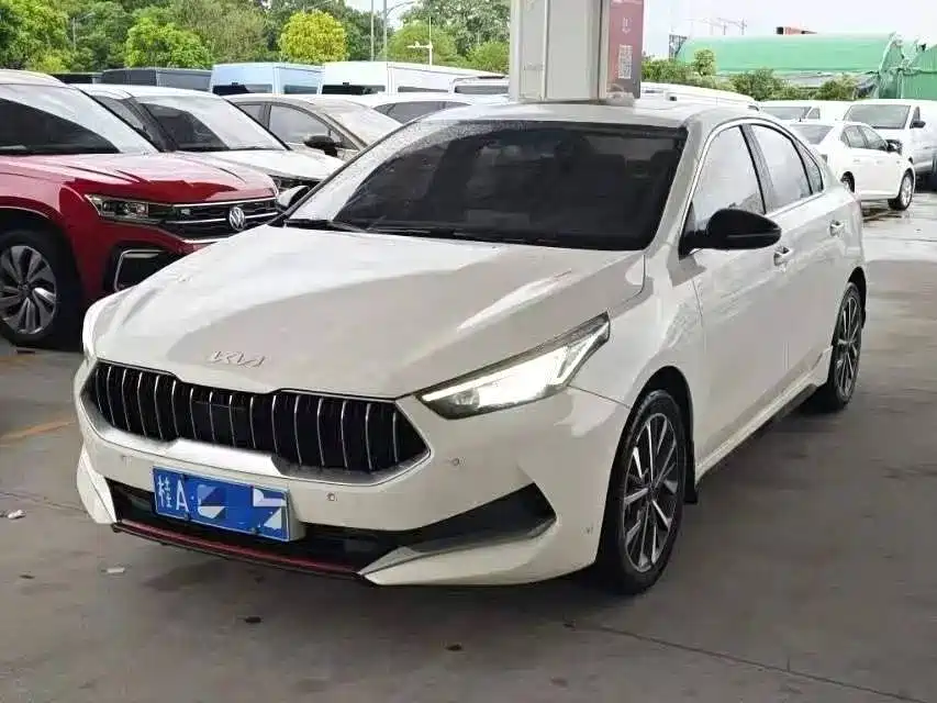 Фото 1 - Kia K3