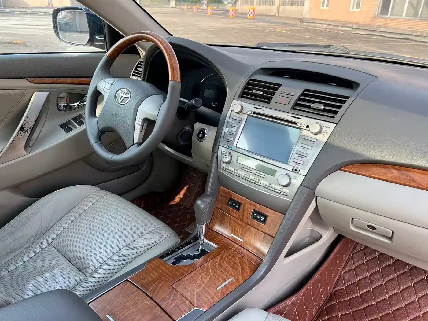 Toyota Camry 2010 200G Classic Edition фото 12