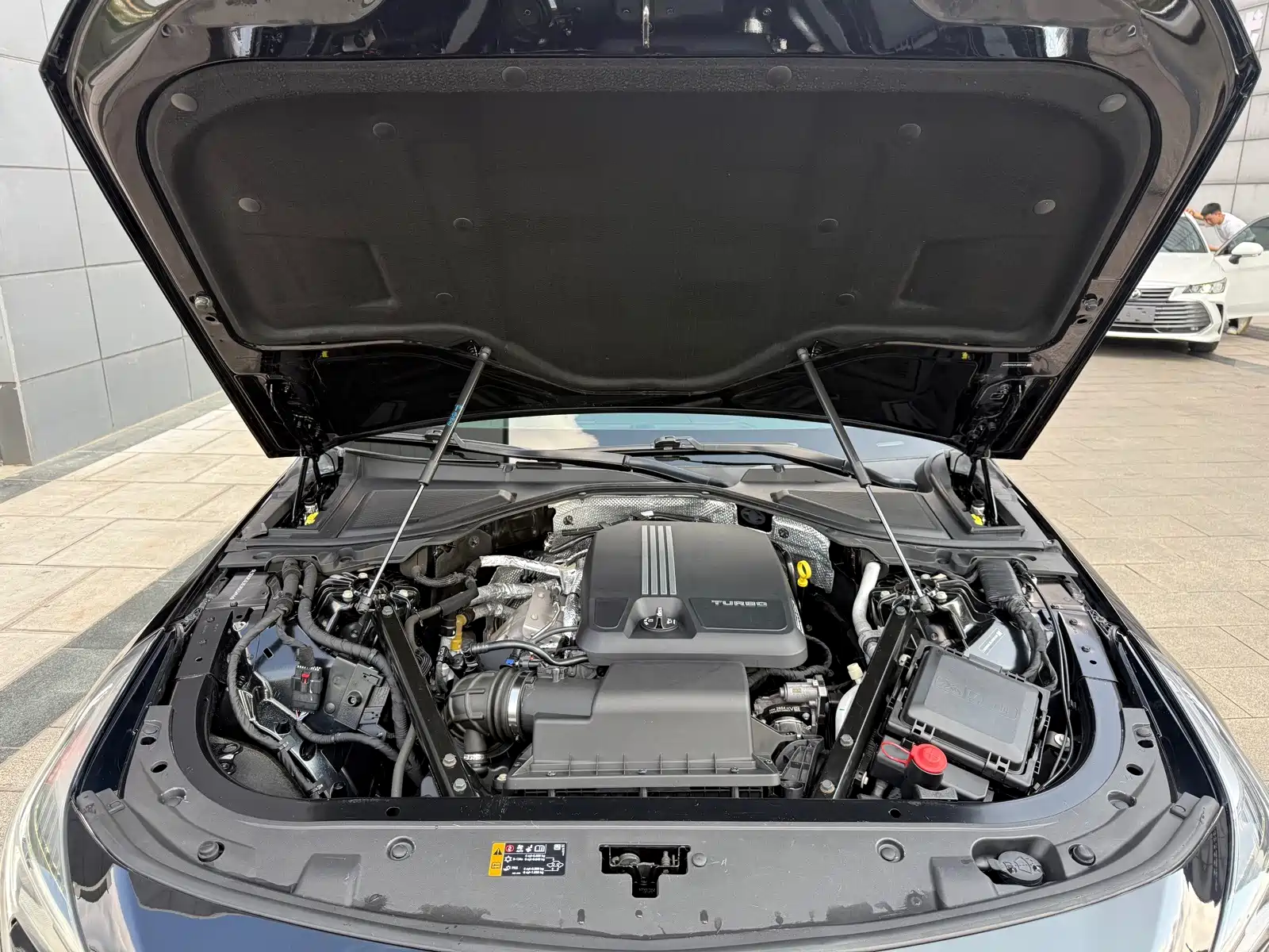 Фото 11 - Cadillac CT6