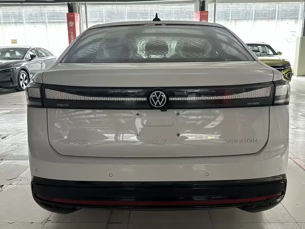 صورة 7 - Volkswagen ID.7