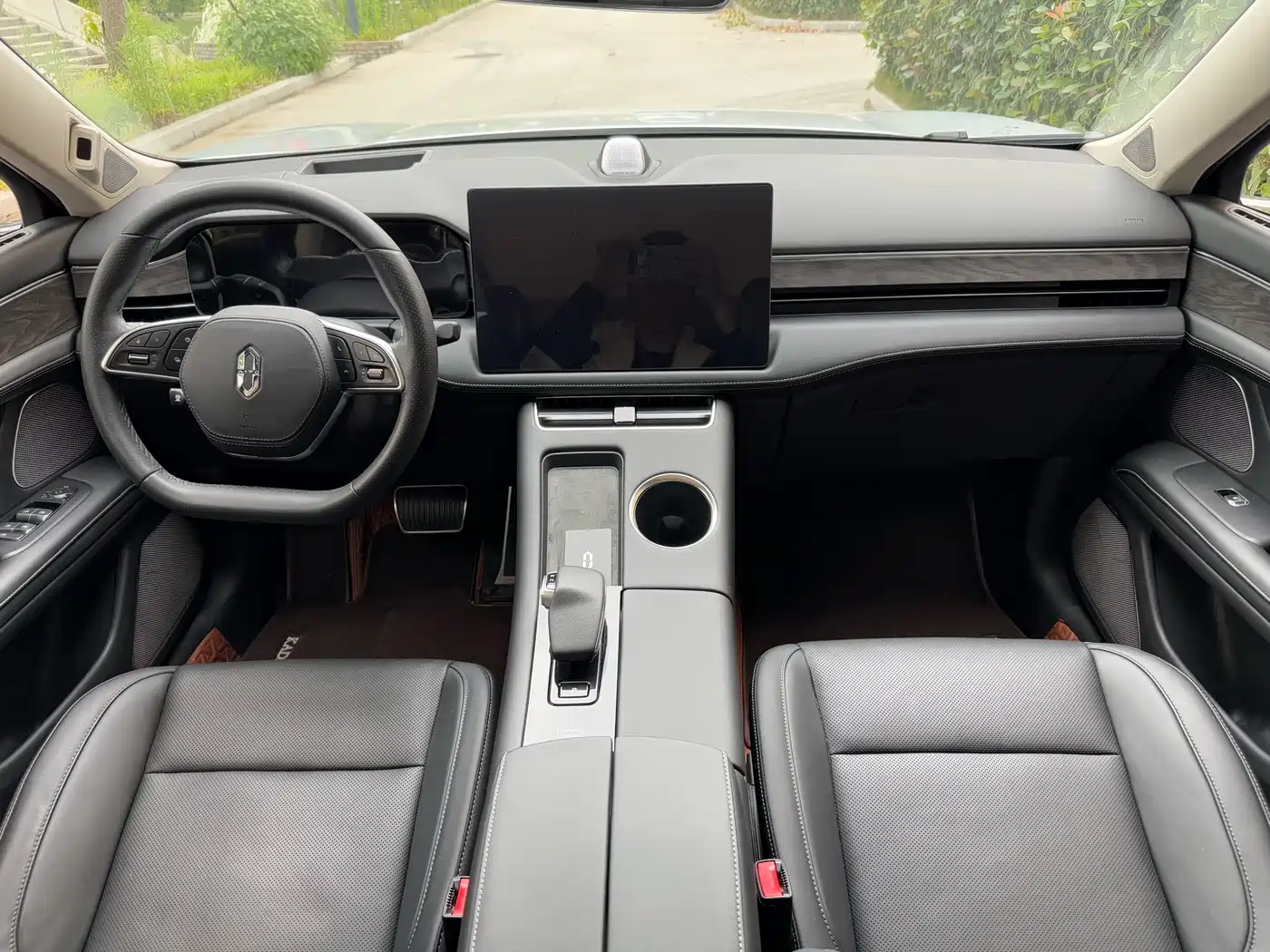 AITO Wenjie AITO M5 2022 Extended Range AWD Performance Edition фото 7