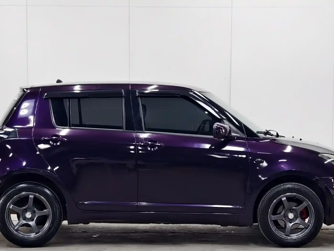 Suzuki Swift 2014 1.3L Manual Standard фото 8