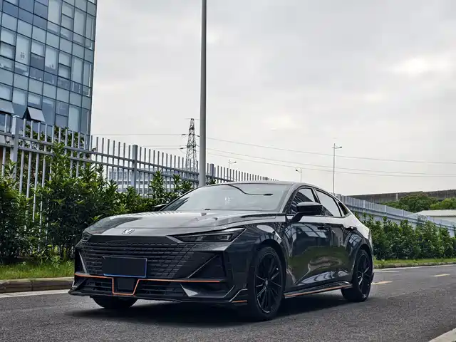 Changan UNI-V 2022 1.5T Sport Edition