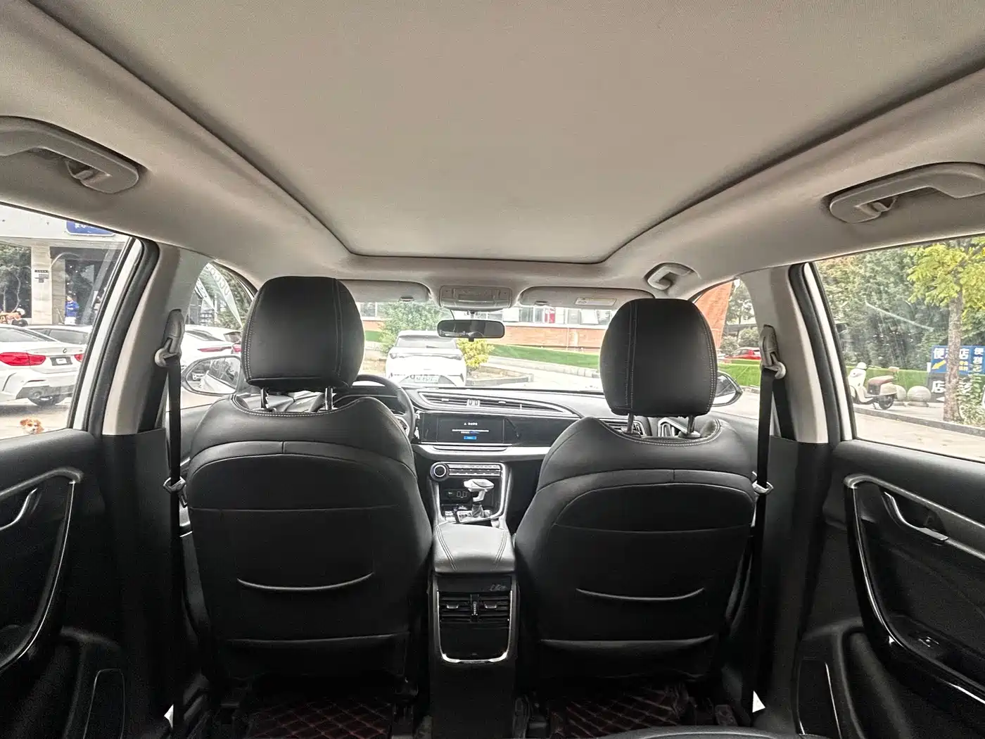 Dongfeng Aeolus Dongfeng Fengshen AX7 2019 2019 1.6T Automatic AI Pioneer (China V)