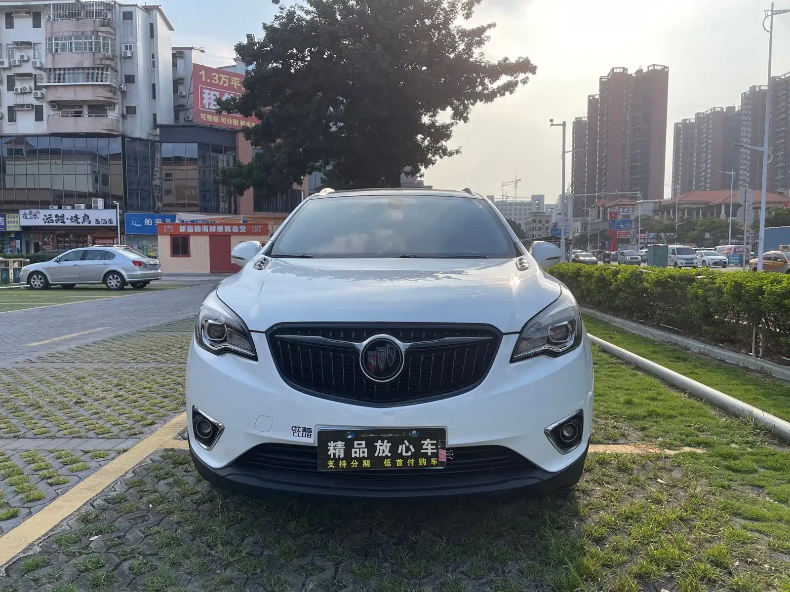 Фото 2 - Buick Envision Plus
