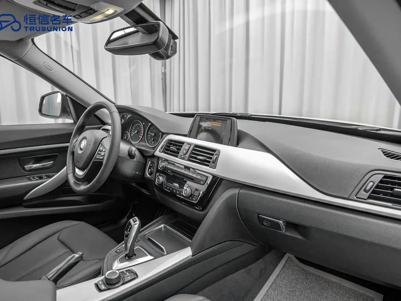 BMW 3 Series GT 2016 320i Fashion Style фото 13