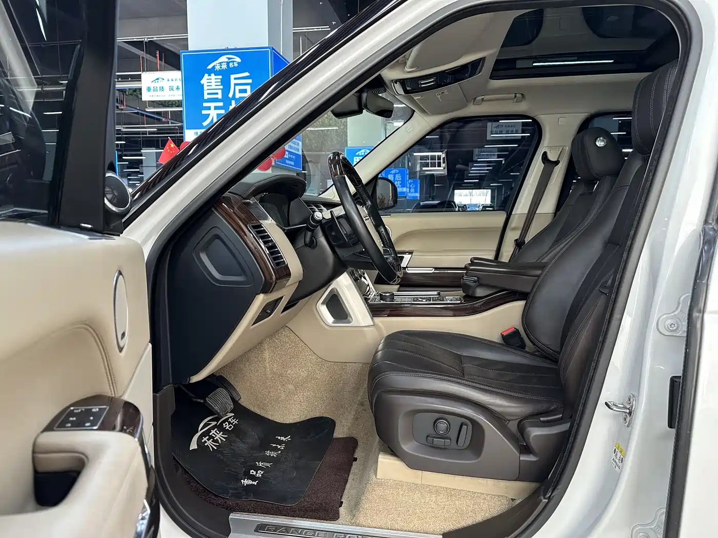Land Rover Range Rover 2017 3.0 SC V6 Vogue LWB (Long Wheelbase) фото 7