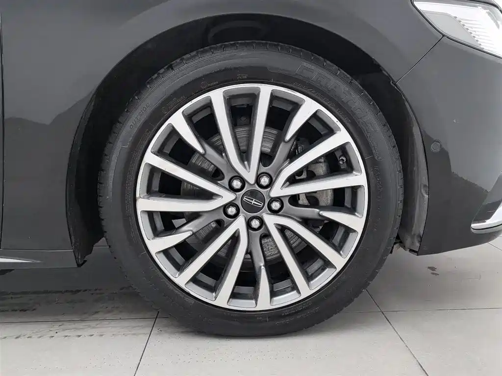 Lincoln Continental 2017 2.0T 2WD Prestige фото 17