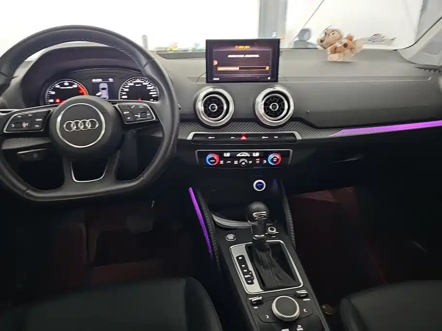 Фото 12 - Audi Q2L
