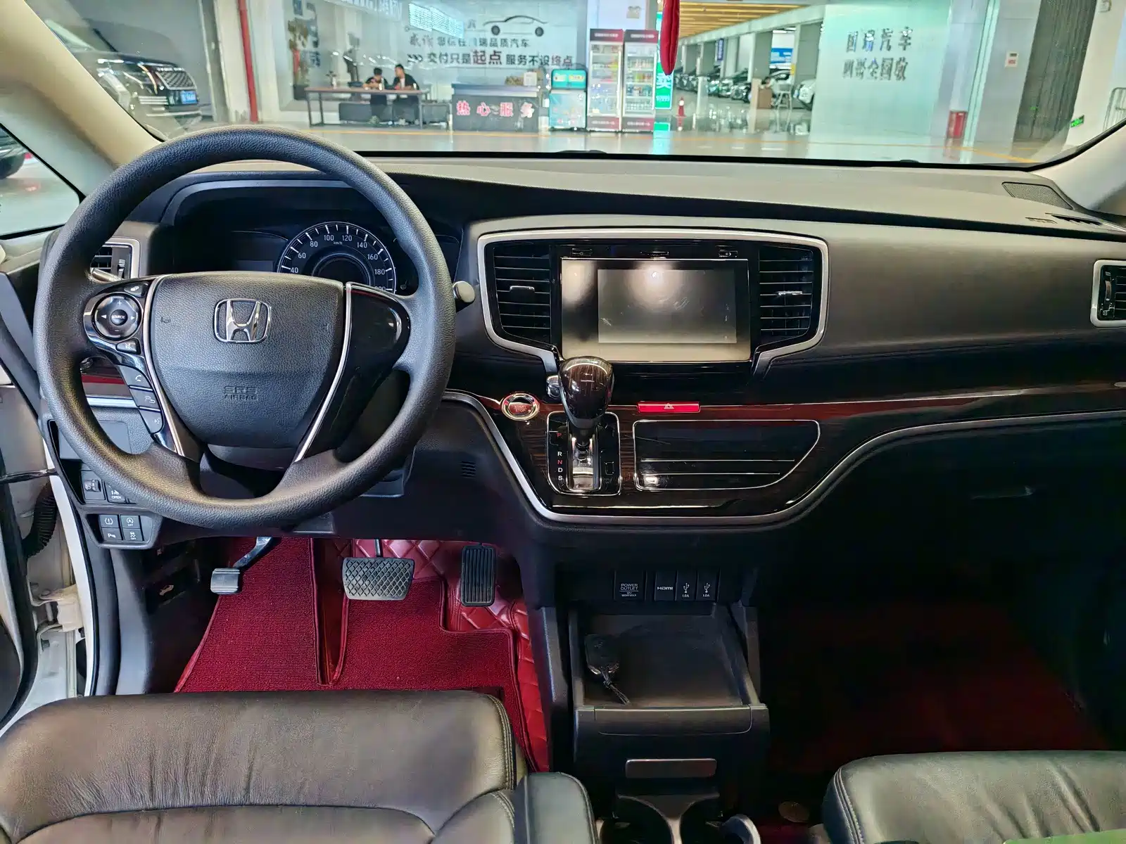 Photo 14 - Honda Odyssey