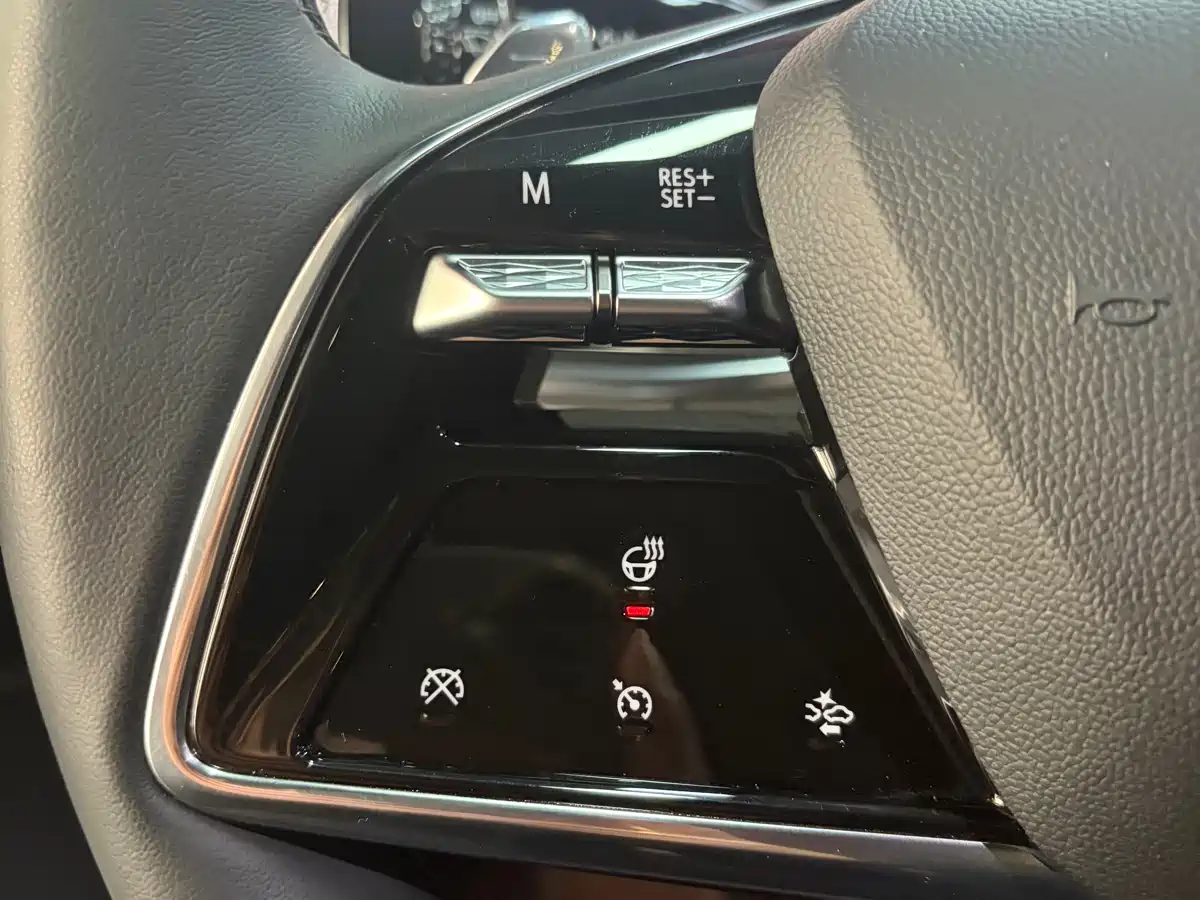 Cadillac CT6 2023 28T Premium Model фото 12