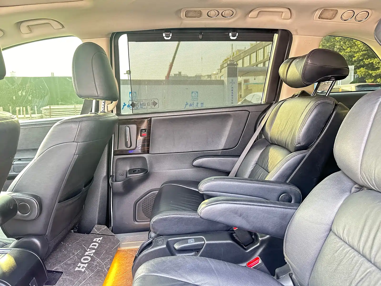 Photo 12 - Honda Odyssey