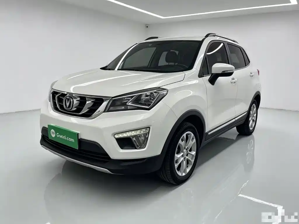 Фото 2 - Changan CS15
