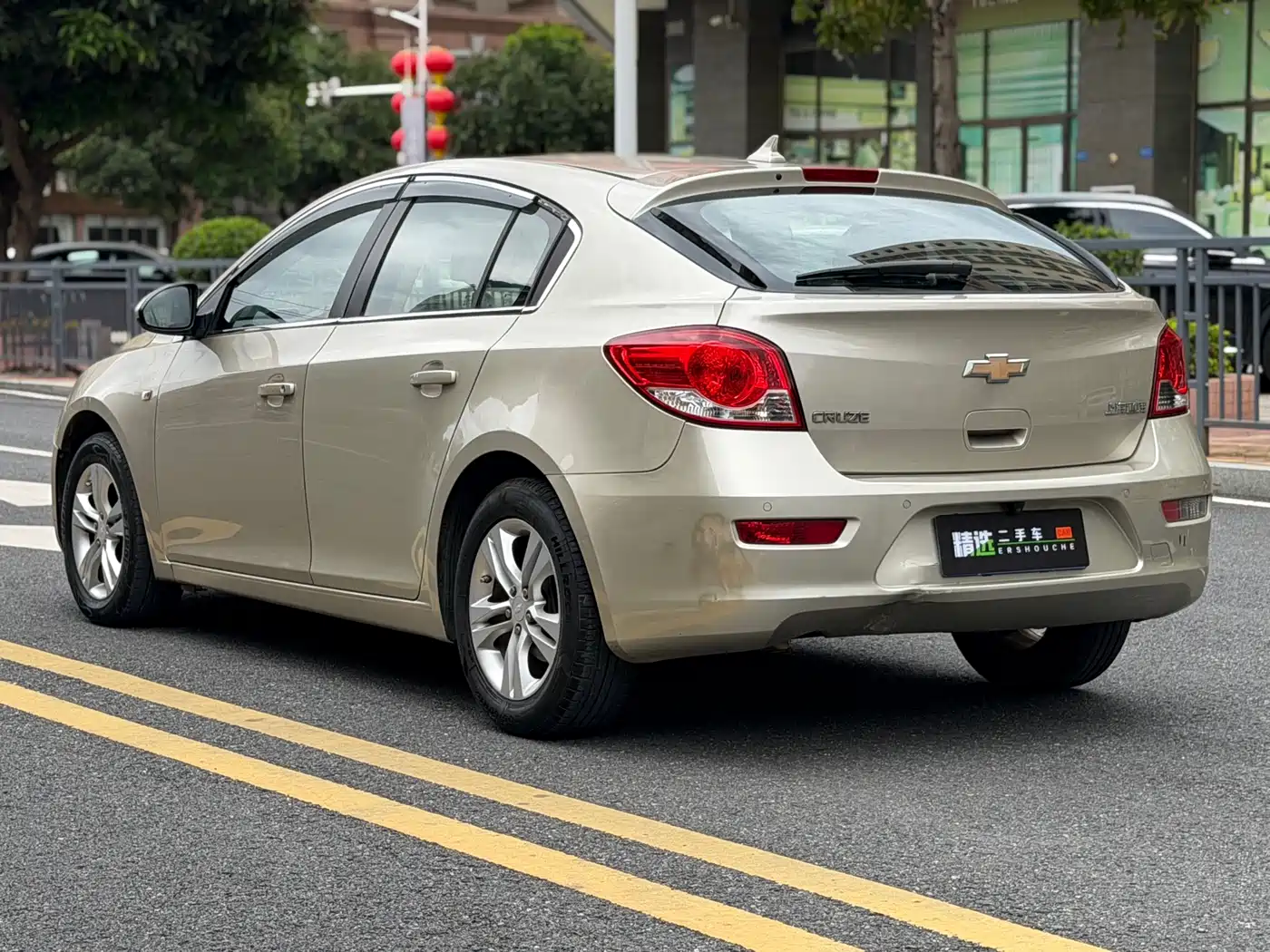 Chevrolet Cruze 2013 Hatchback 1.6L Automatic Luxury фото 11