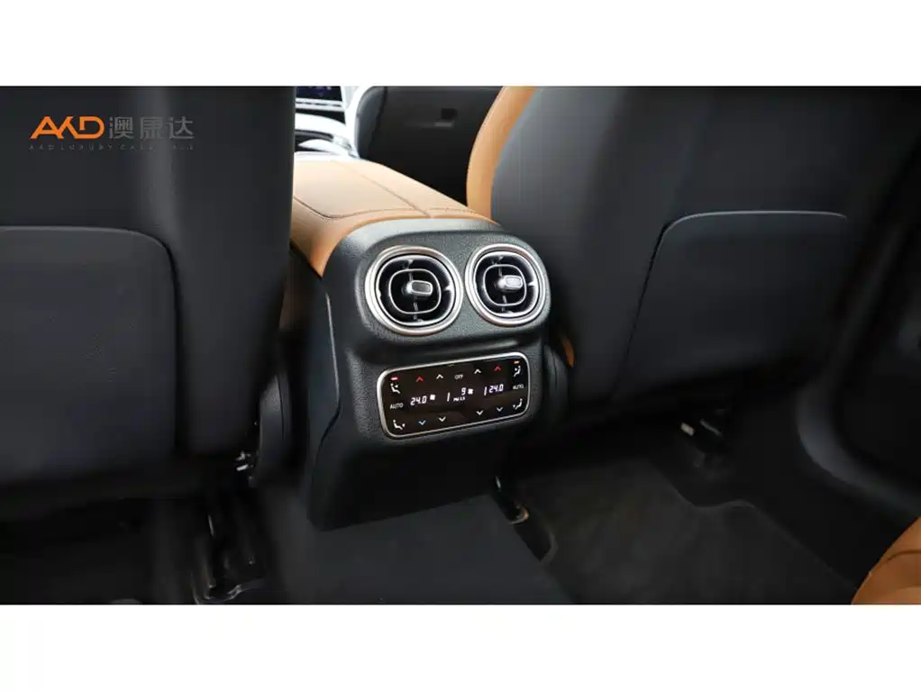 Mercedes-Benz GLC 2024 GLC 300 L 4MATIC Dynamic 5-seater фото 9