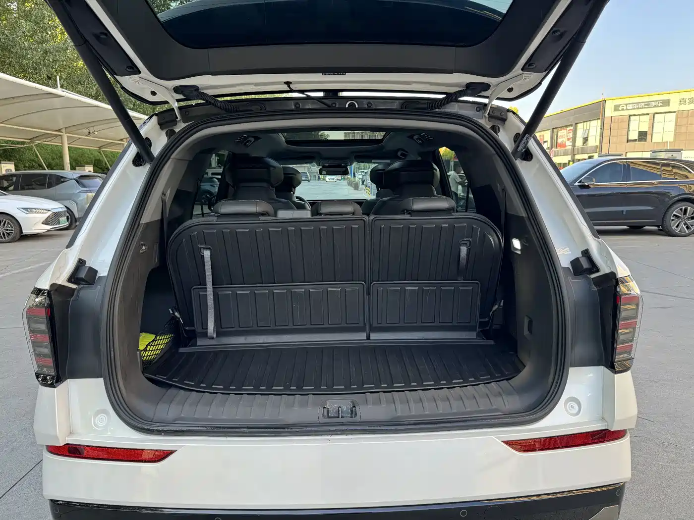 Фото 12 - Ford Edge