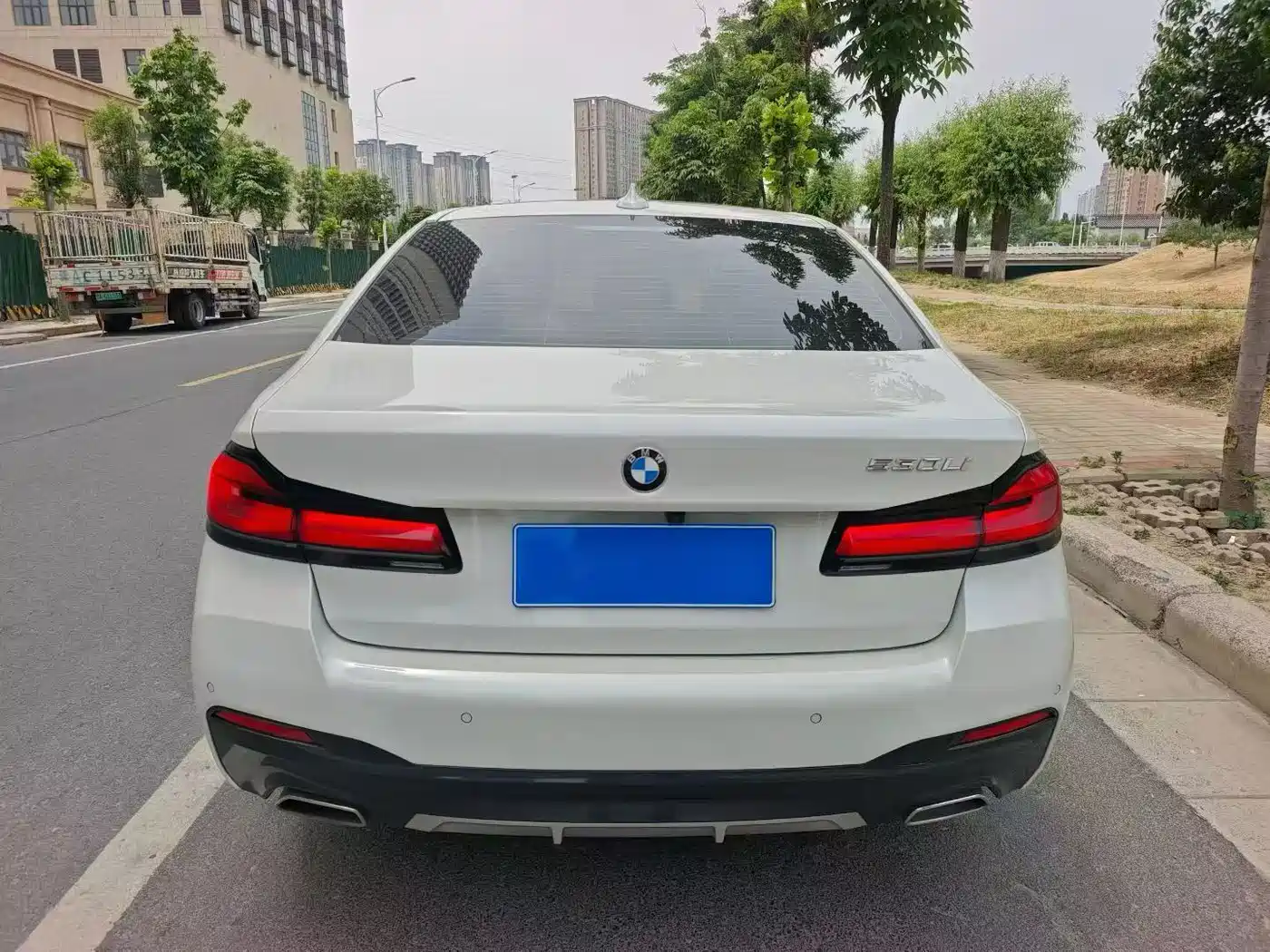 BMW 5 Series 2022 530Li Leading M Sport Package фото 8