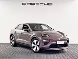 Фото 3 - Porsche Macan EV