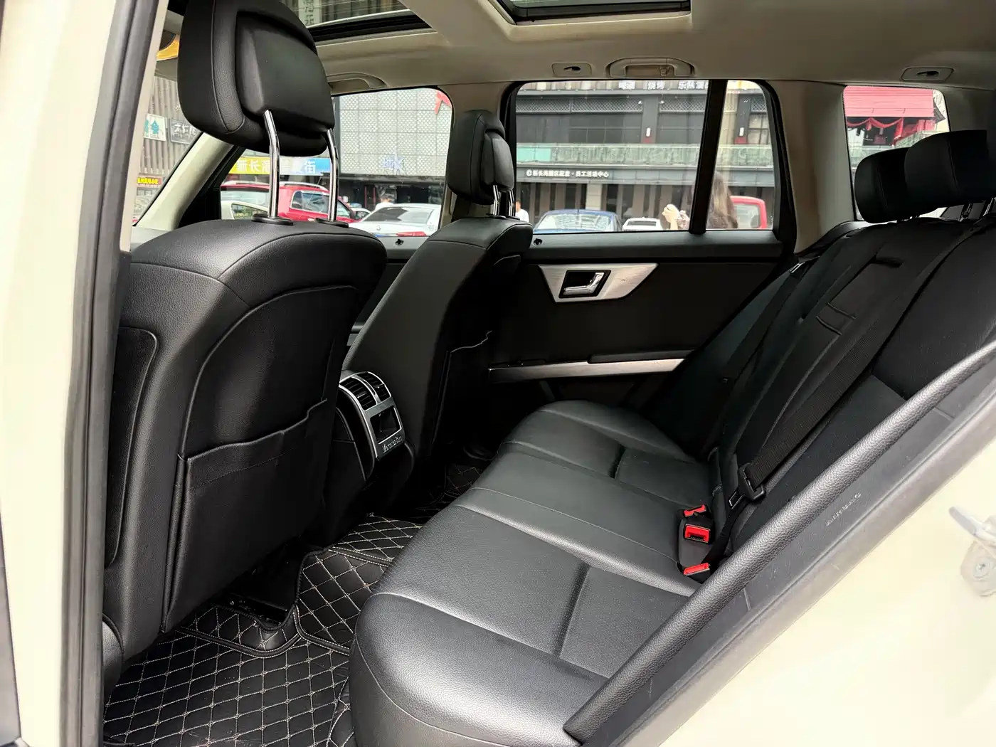 Mercedes-Benz GLK-Class (Import) 2011 GLK 300 4MATIC Luxury фото 9