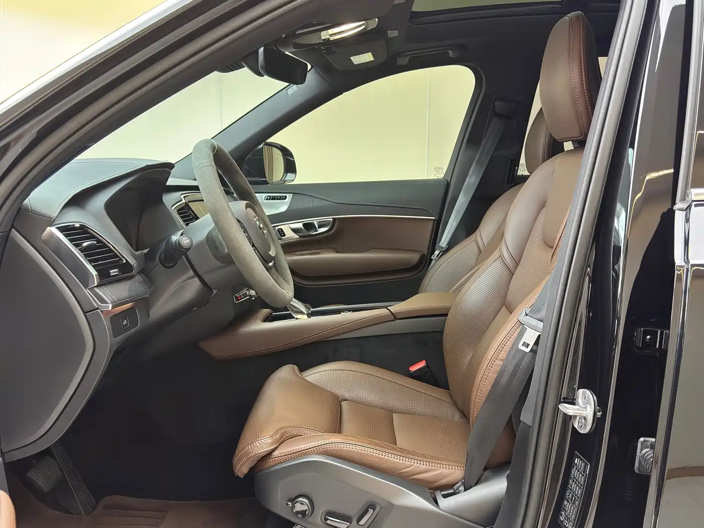 Volvo XC90 2025 2024 B6 Premium Luxury 7-Seater
