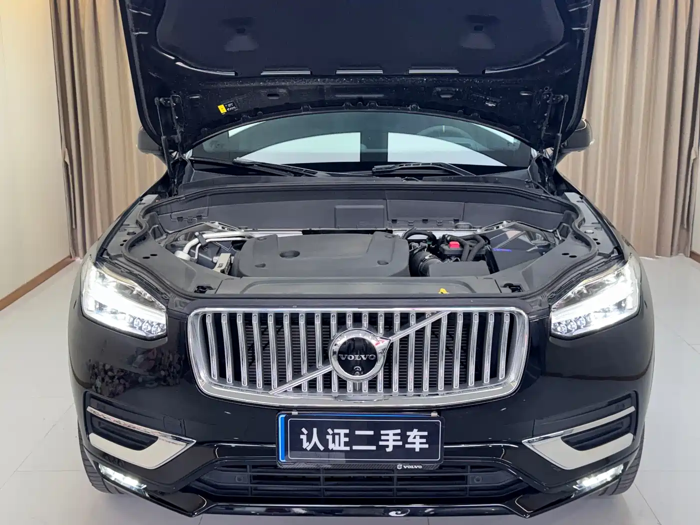 Volvo XC90 2025 2024 B6 Premium Luxury 7-Seater