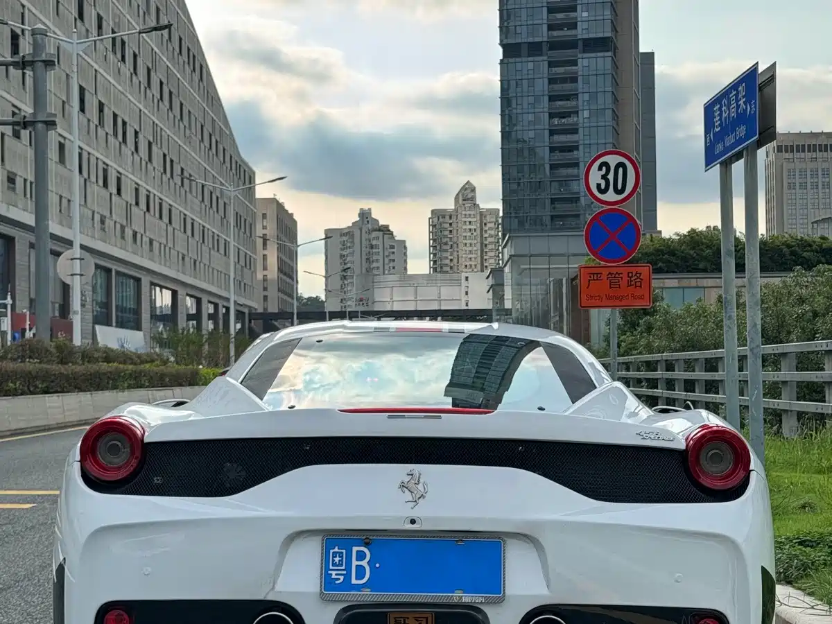 Ferrari 458 2013 2011 4.5L Italia